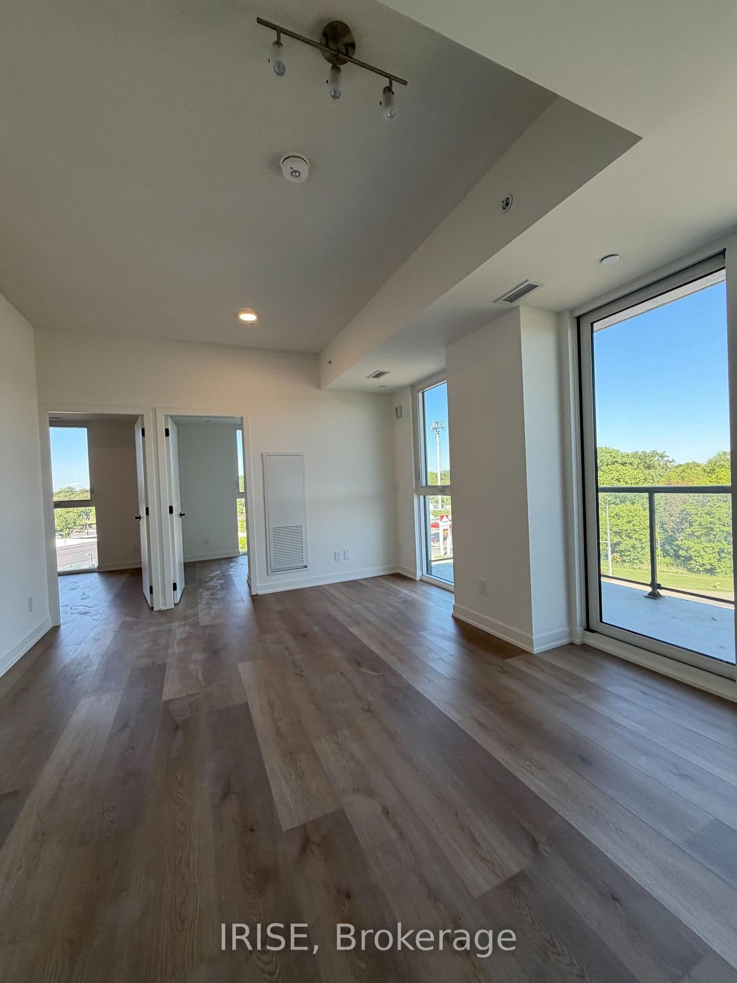 33 Erie Avenue, Unit 508 thumbnail 4
