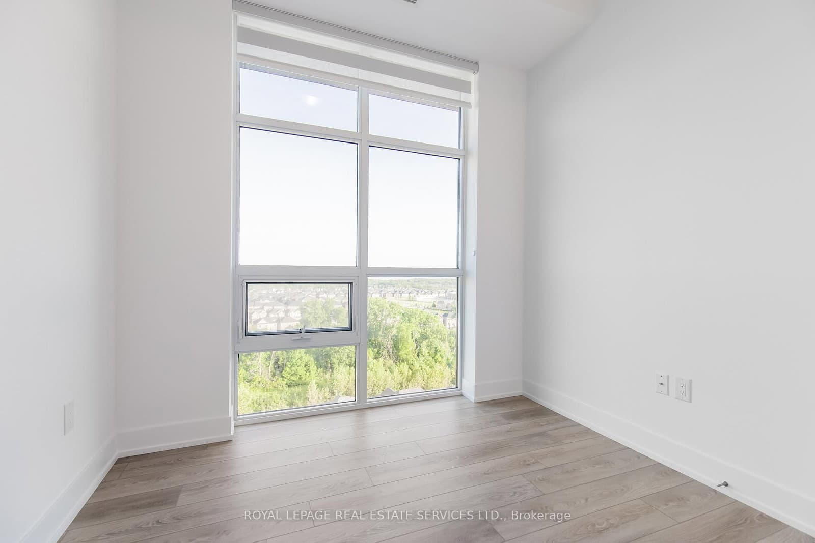 470 Dundas Street E, Unit 1211 thumbnail 14