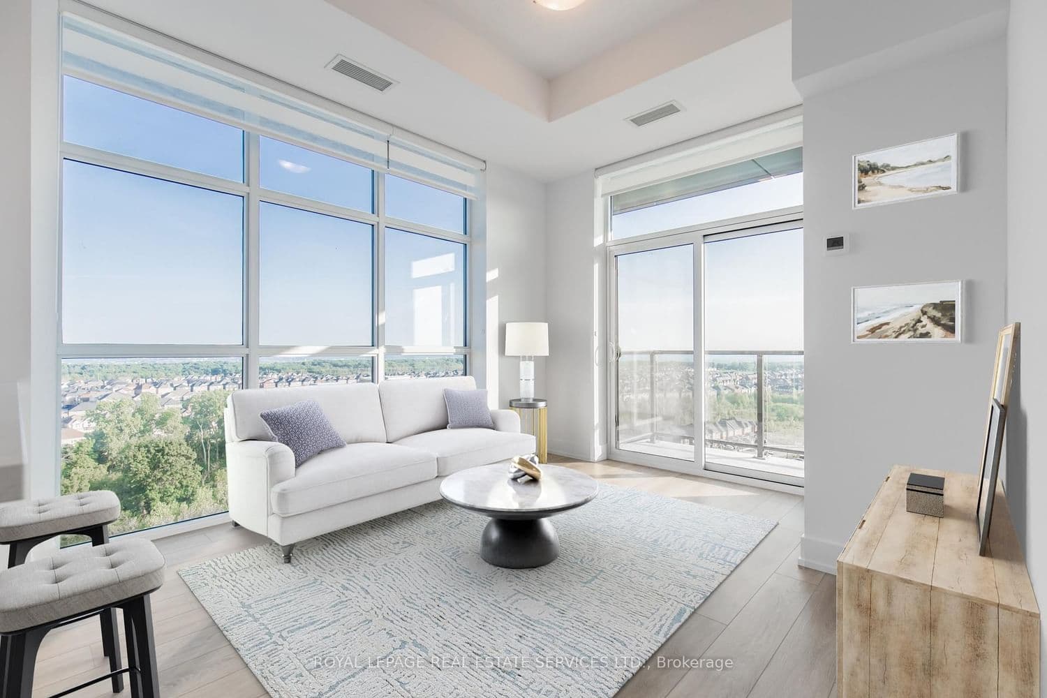 470 Dundas Street E, Unit 1211 thumbnail 2