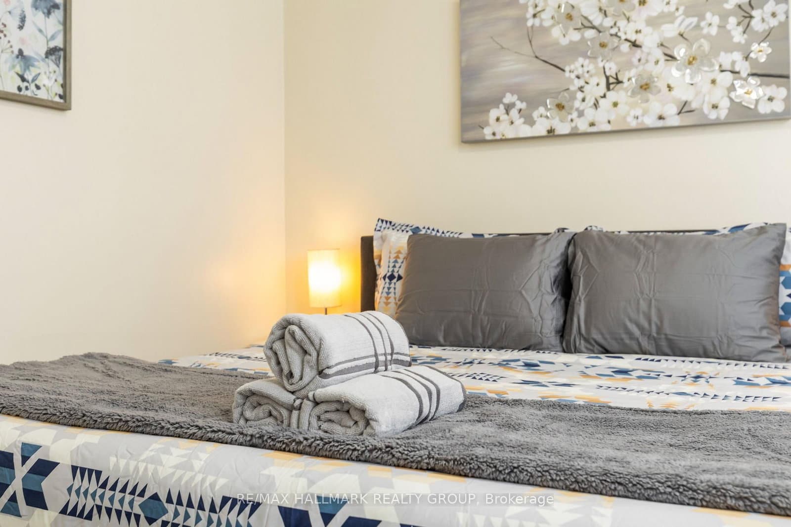 462 BRONSON Avenue, Unit 1 thumbnail 17