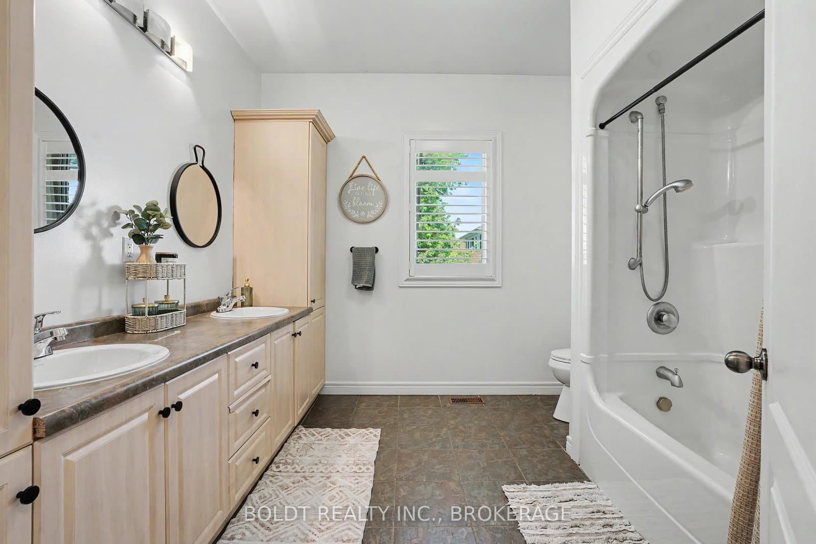 1504 Upper Sherman Avenue thumbnail 23
