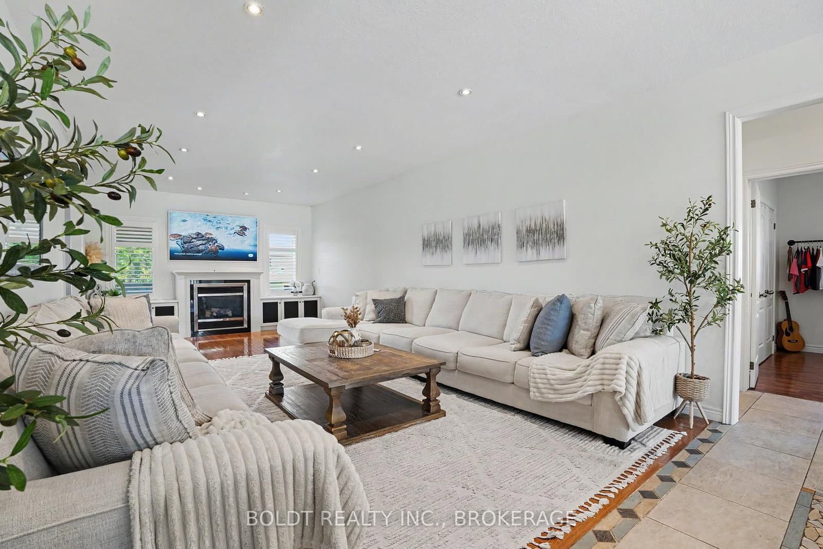 1504 Upper Sherman Avenue thumbnail 5