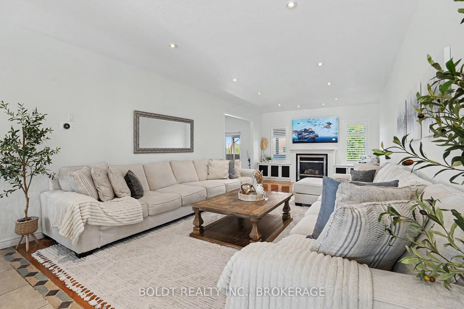 1504 Upper Sherman Avenue thumbnail 6