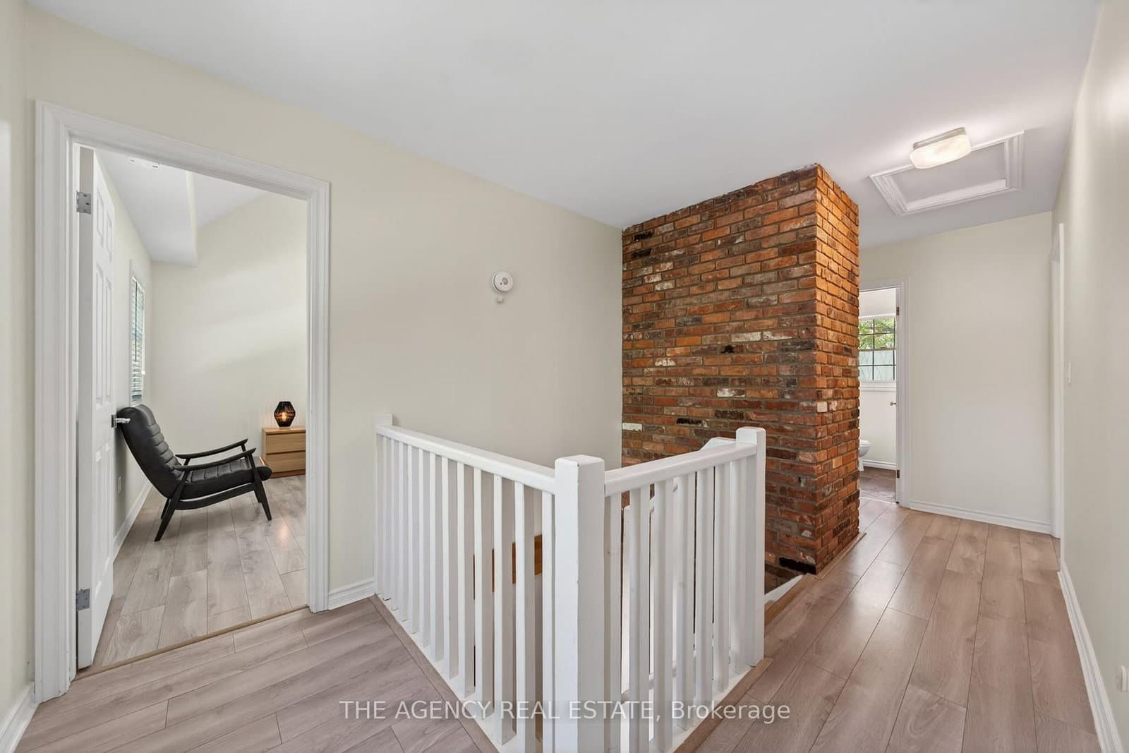 7904 Katharine Crescent thumbnail 16