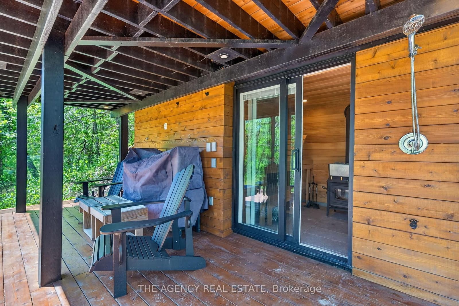 7904 Katharine Crescent thumbnail 45