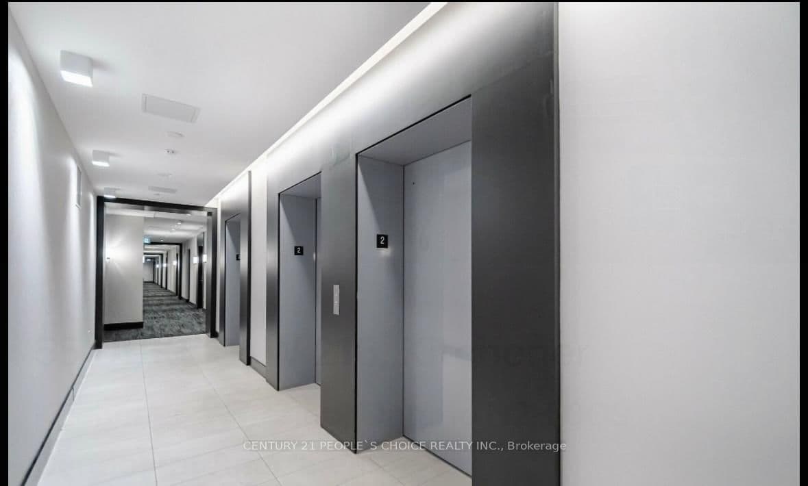 55 Duke Street W, Unit 216 thumbnail 3
