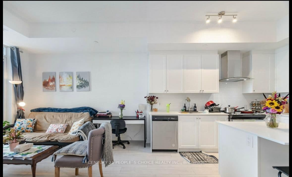55 Duke Street W, Unit 216 thumbnail 9