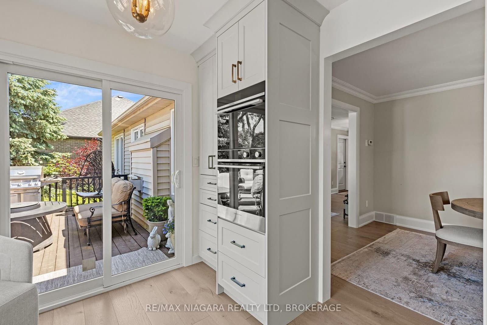 611 Victoria Street thumbnail 22