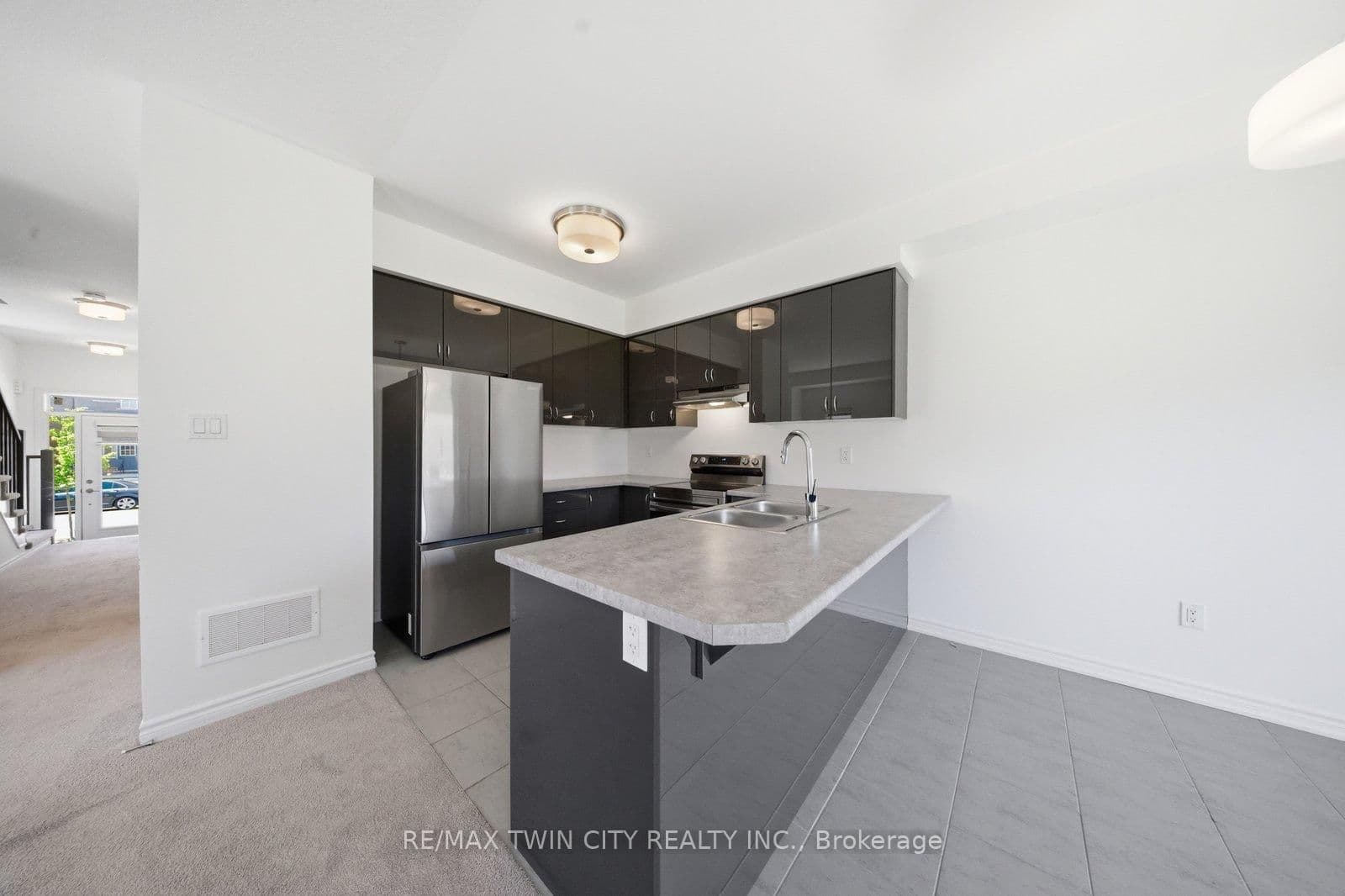 26 Copeman Avenue thumbnail 8