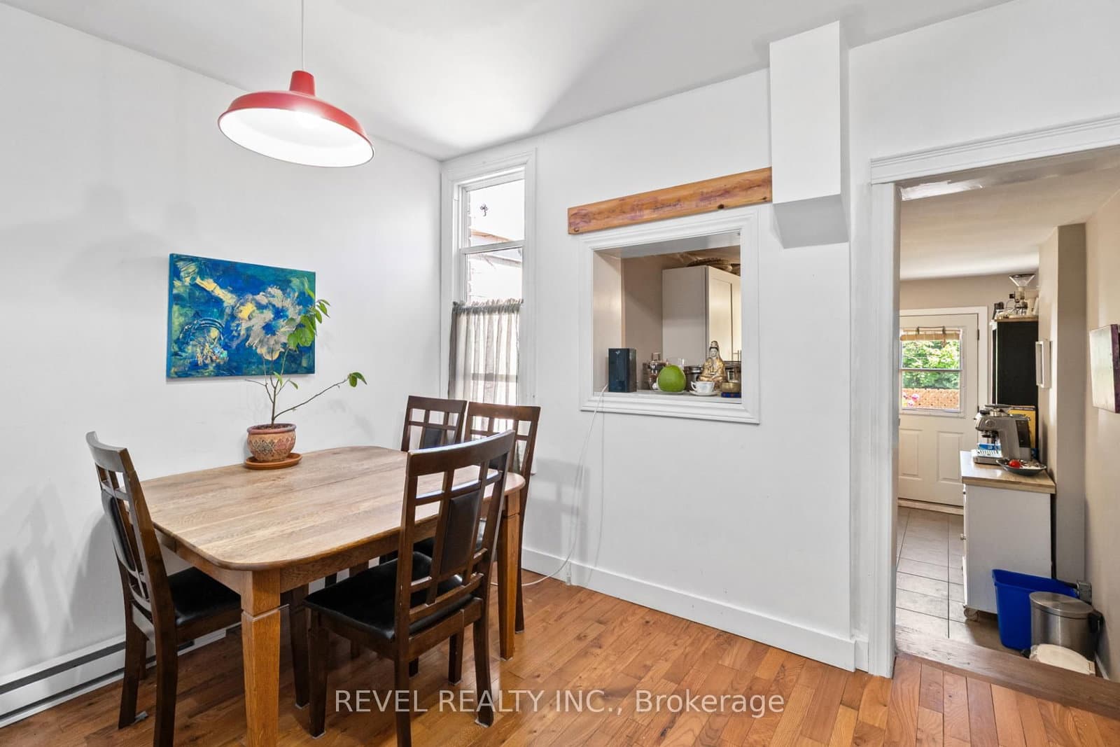 334 James Street N thumbnail 16