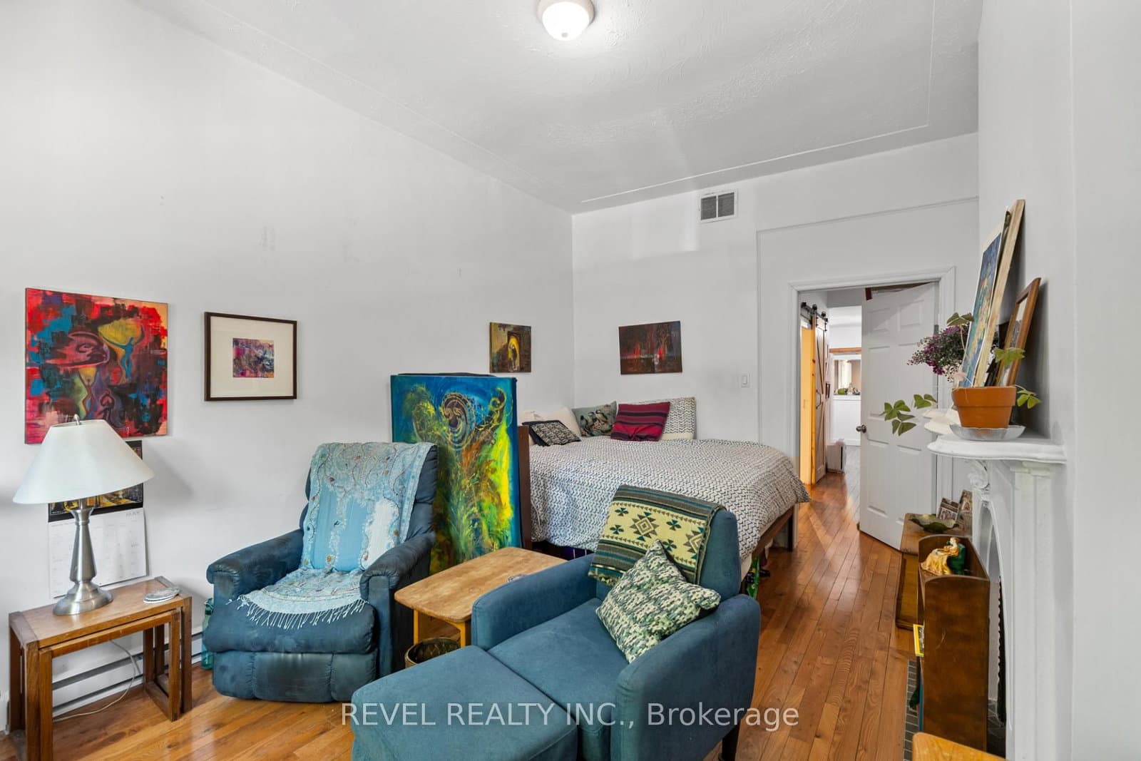 334 James Street N thumbnail 20