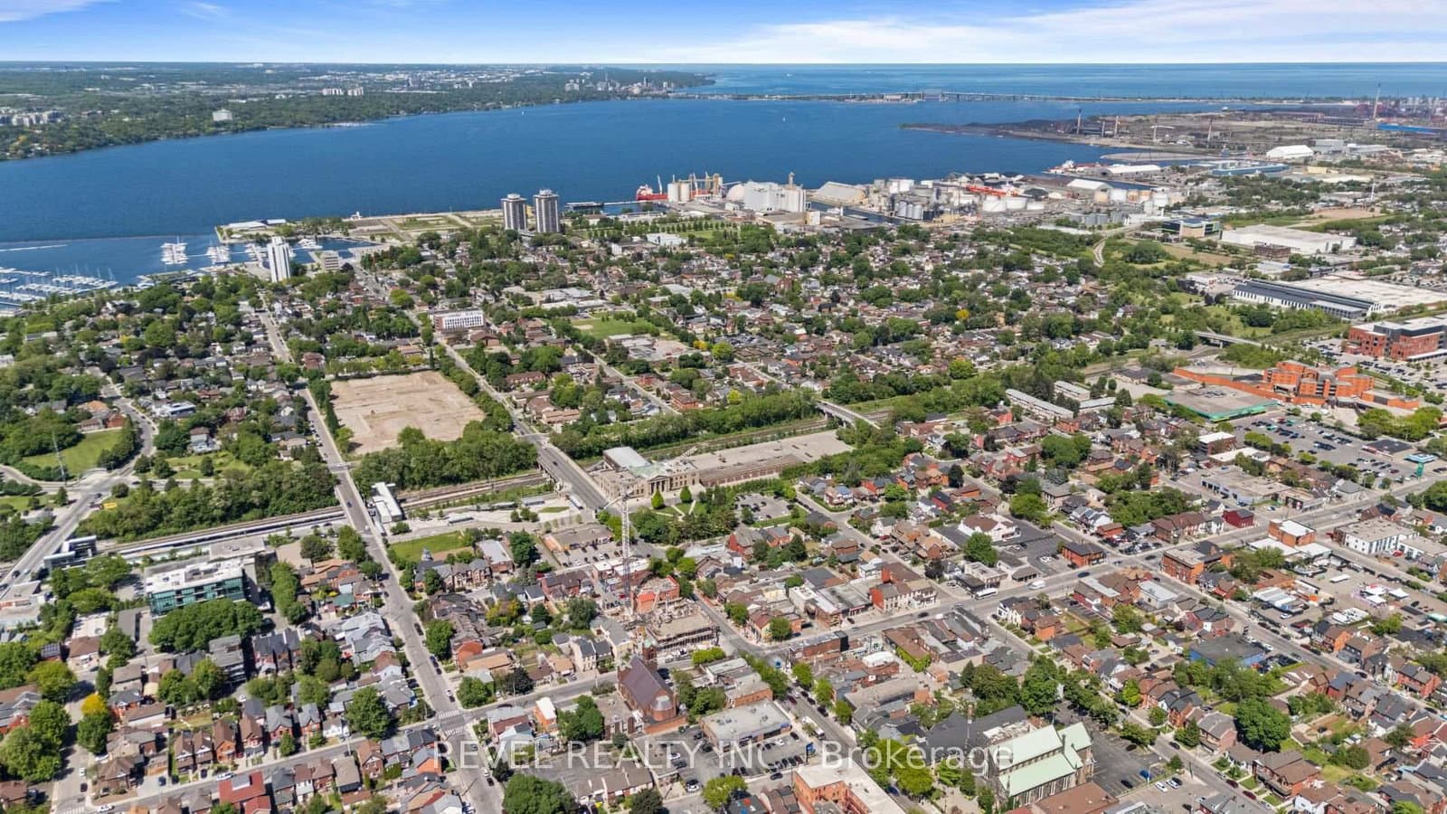334 James Street N thumbnail 39