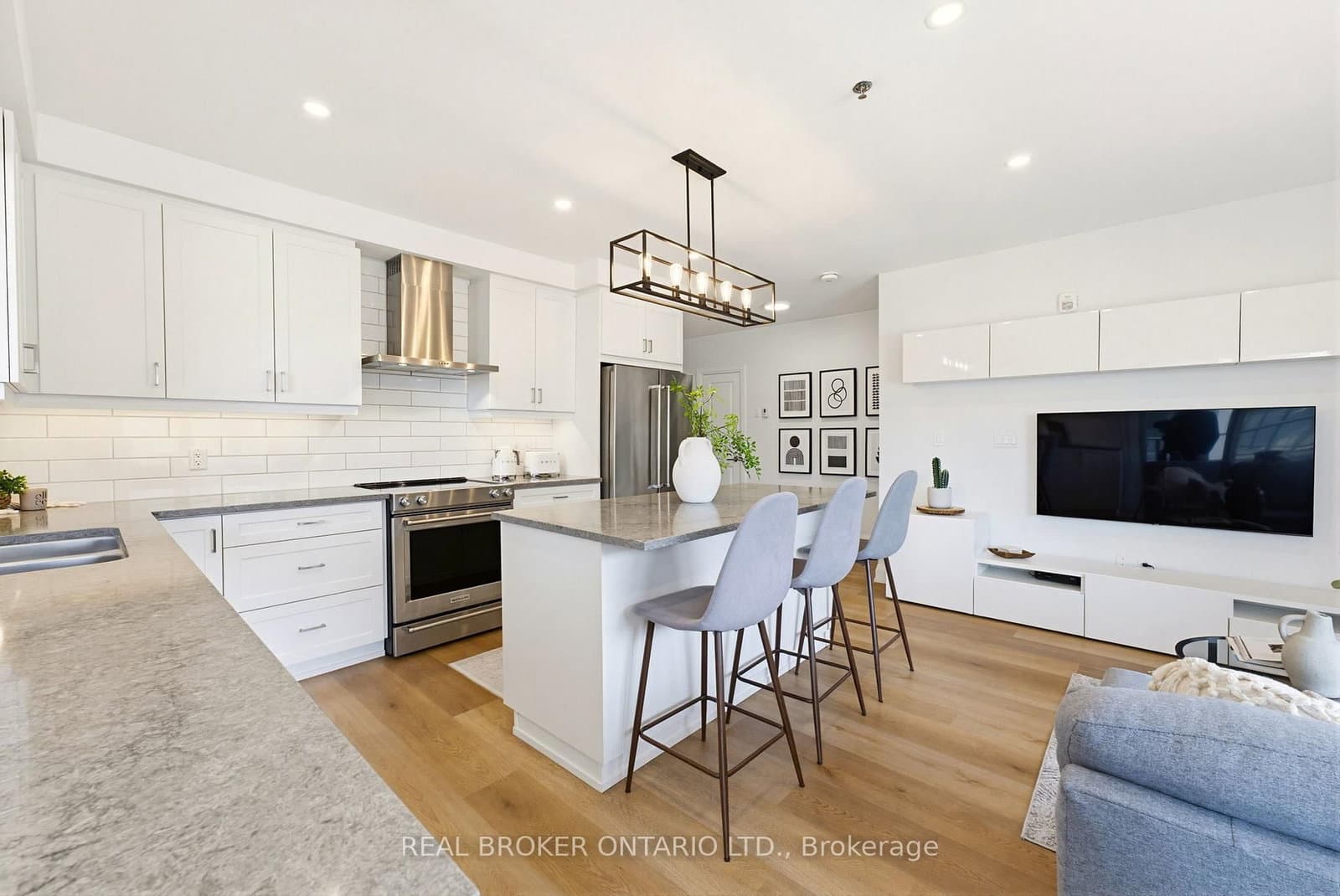 247 Grey Silo Road, Unit 102 thumbnail 5