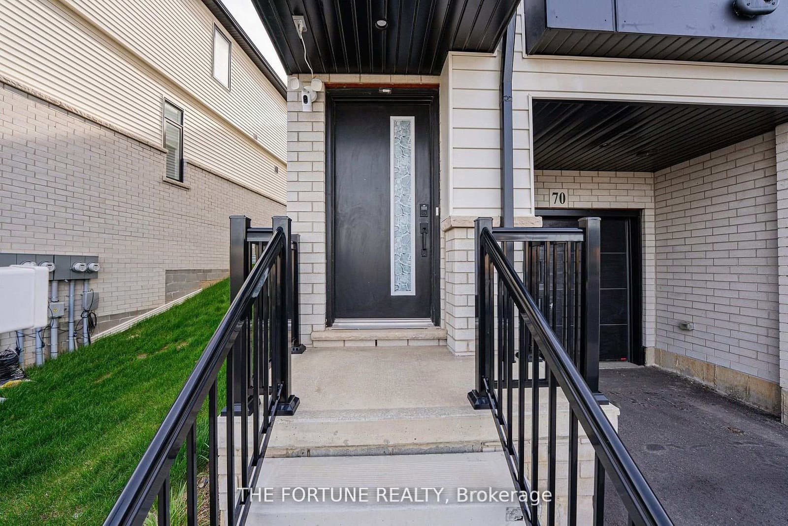 55 Tom Brown Drive, Unit 70 thumbnail 5