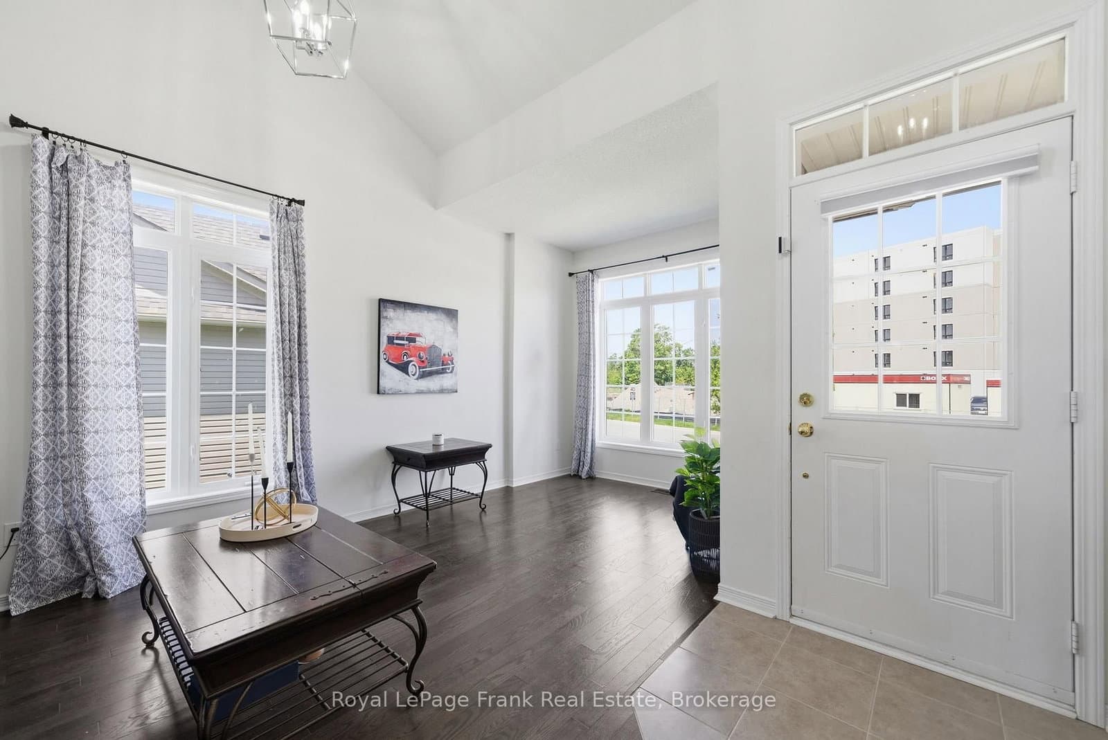 56 Deacon Crescent thumbnail 8