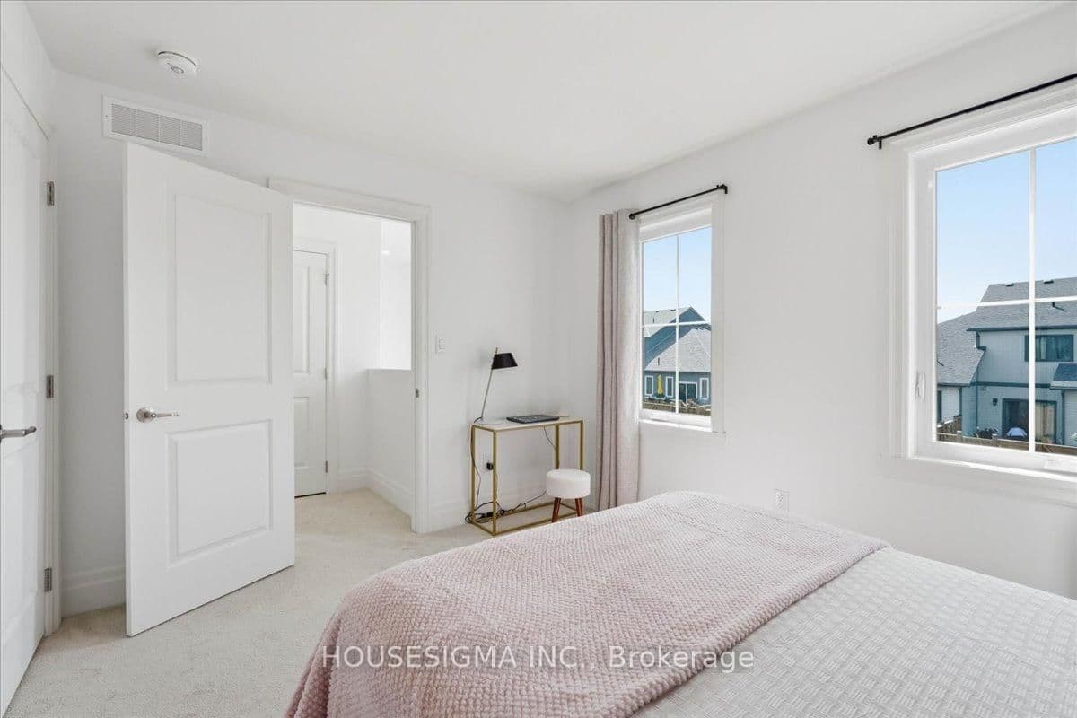 54 Campbell Crescent thumbnail 21