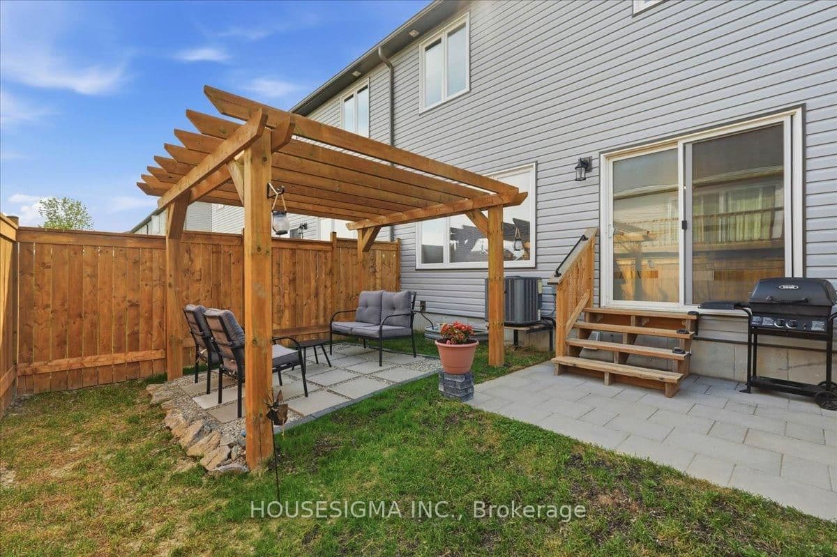 54 Campbell Crescent thumbnail 33