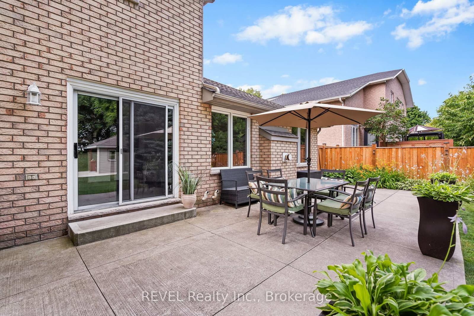 98 Debora Drive thumbnail 14