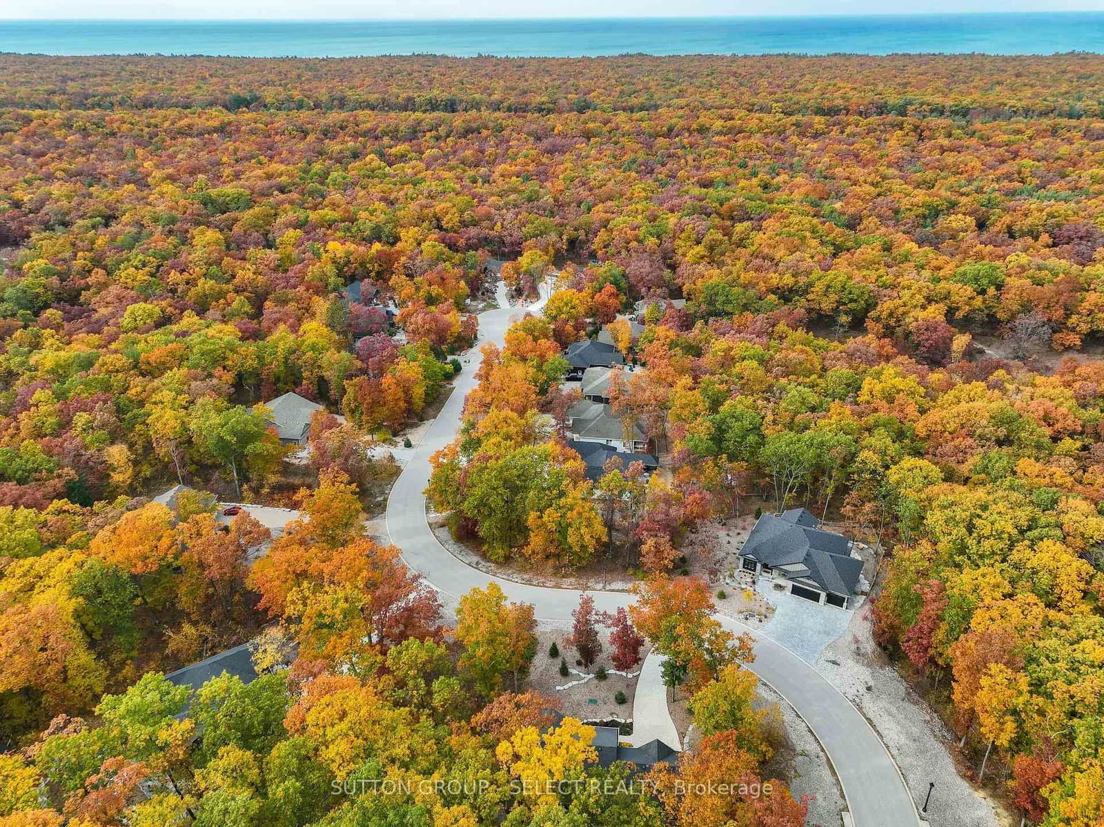 10126 Pinery Bluffs Rd, Lot 8 Road thumbnail 14