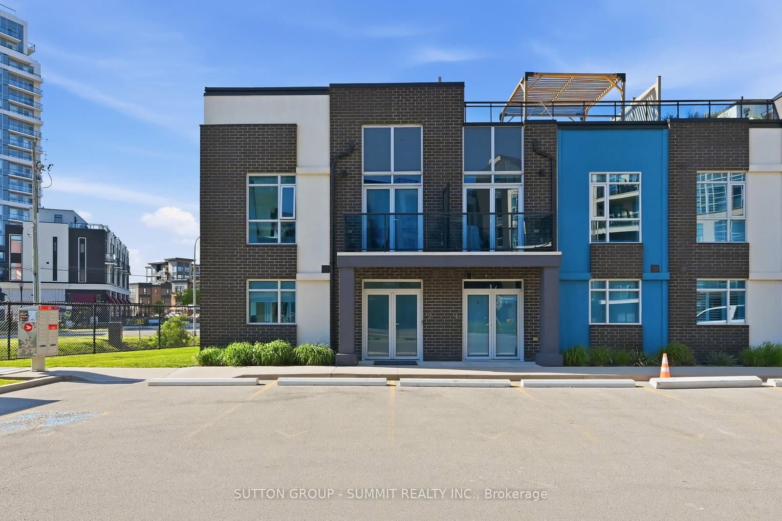 2 Concord Place thumbnail 2