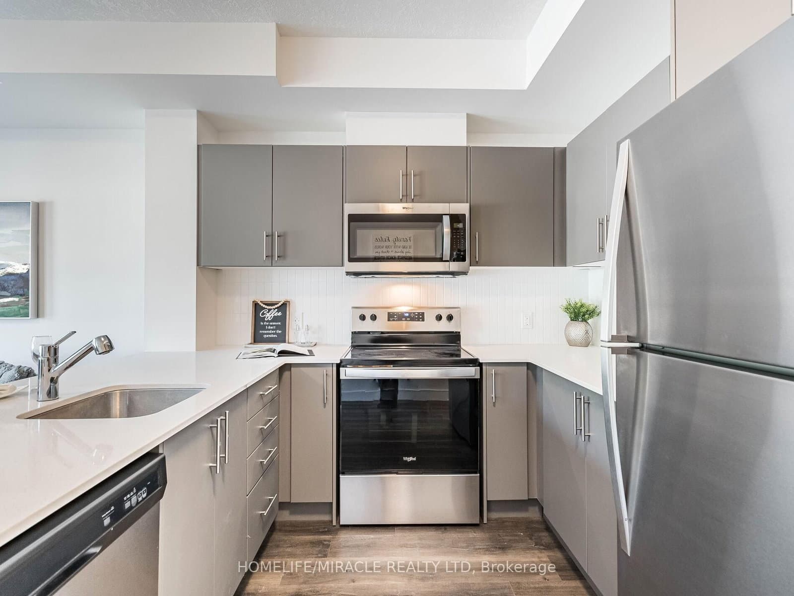 1101 Lackner Place, Unit T2 thumbnail 11