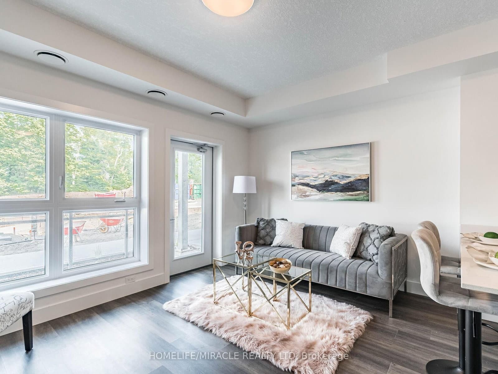 1101 Lackner Place, Unit T2 thumbnail 5