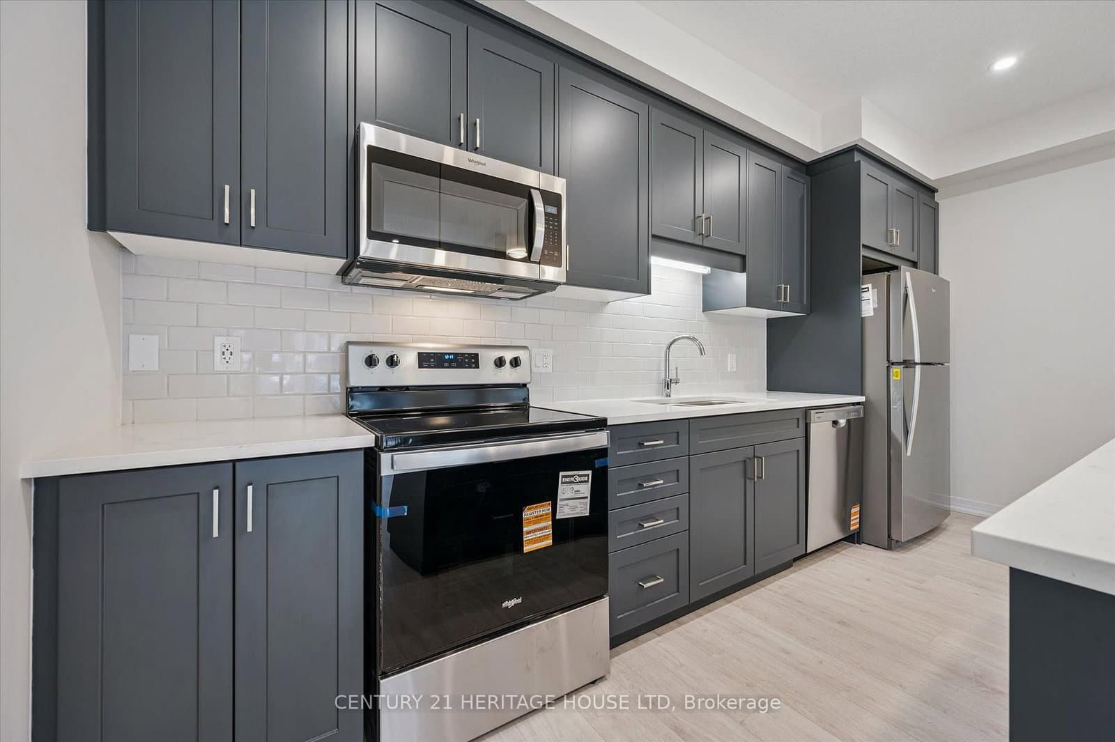 525 Erinbrook Drive, Unit C052 thumbnail 7