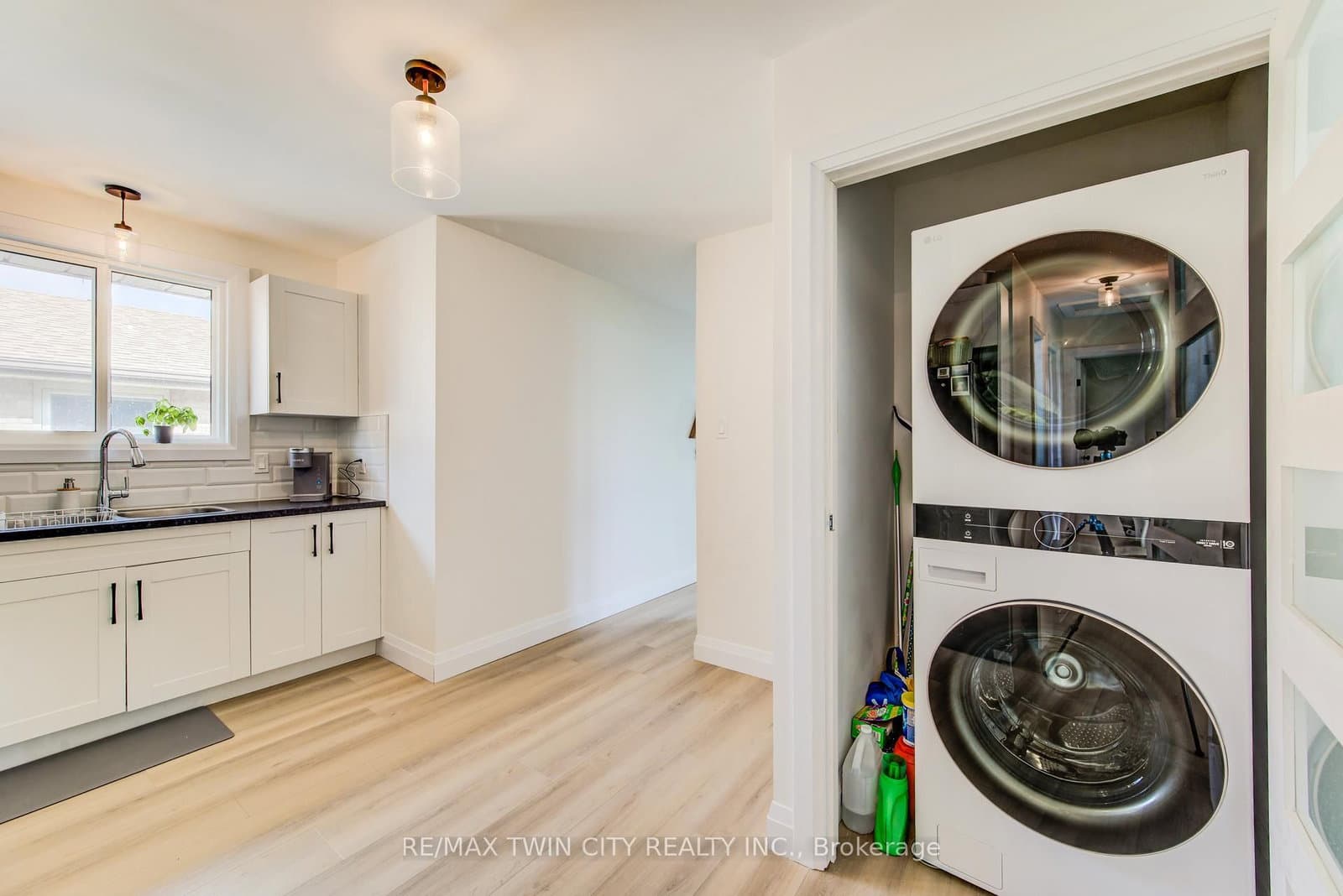 183 Dinison Crescent thumbnail 14