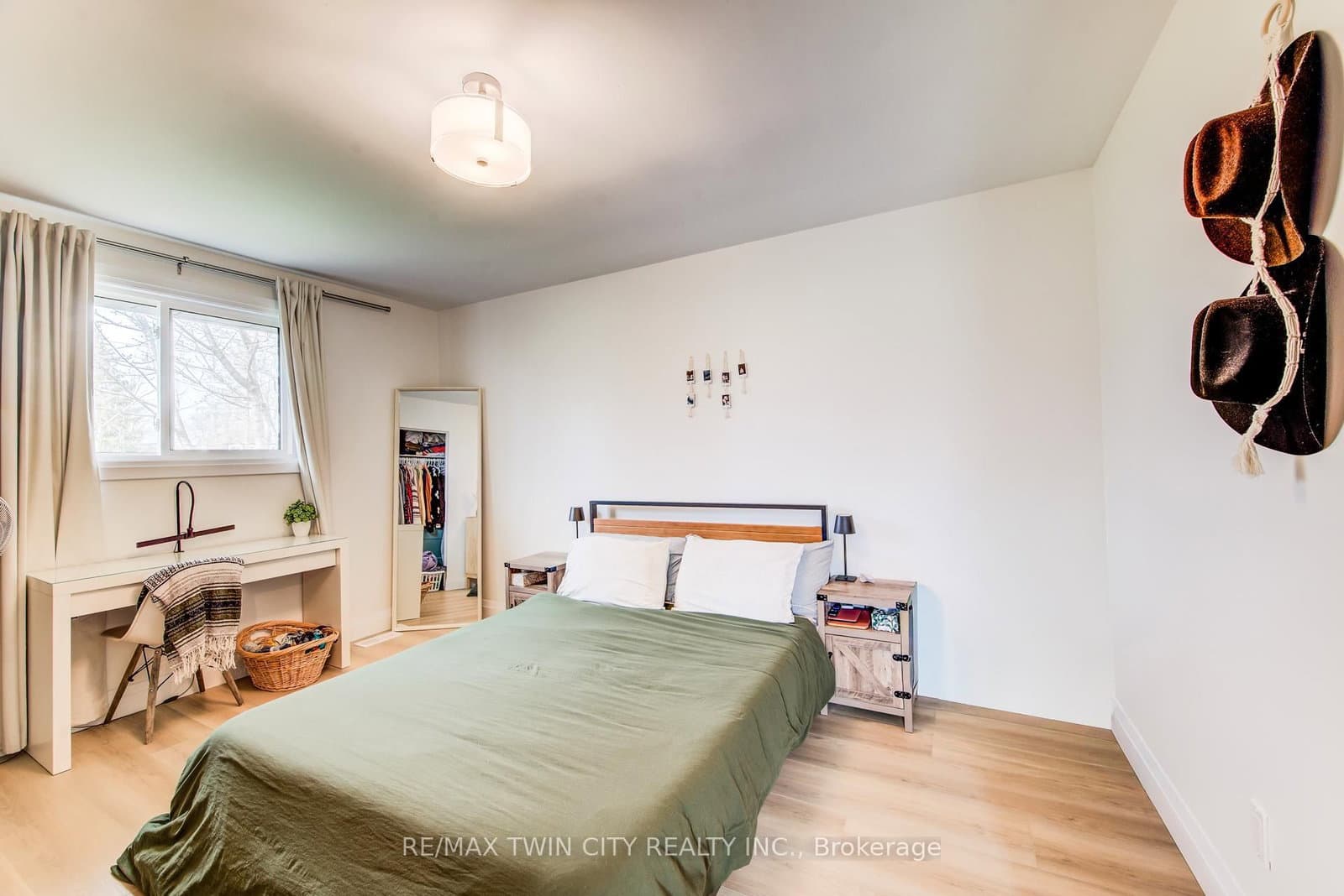 183 Dinison Crescent thumbnail 16