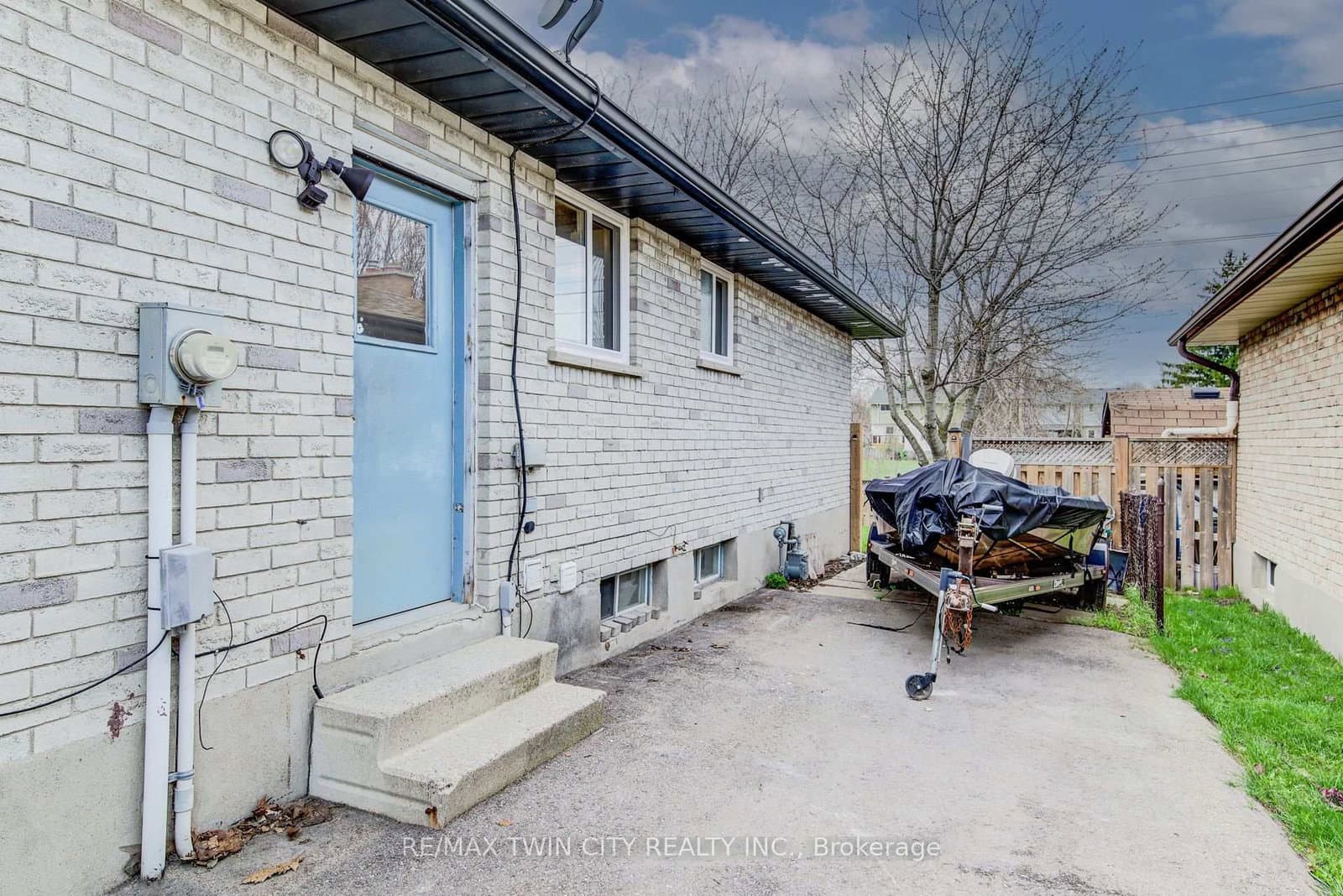 183 Dinison Crescent thumbnail 20