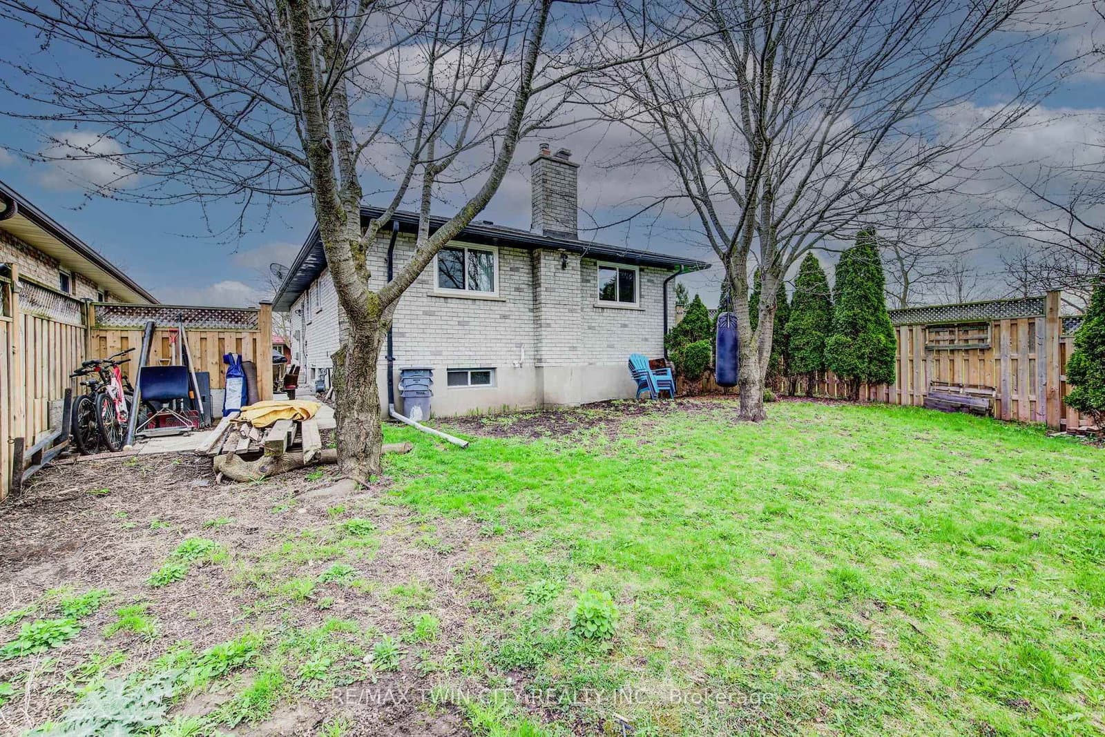 183 Dinison Crescent thumbnail 22