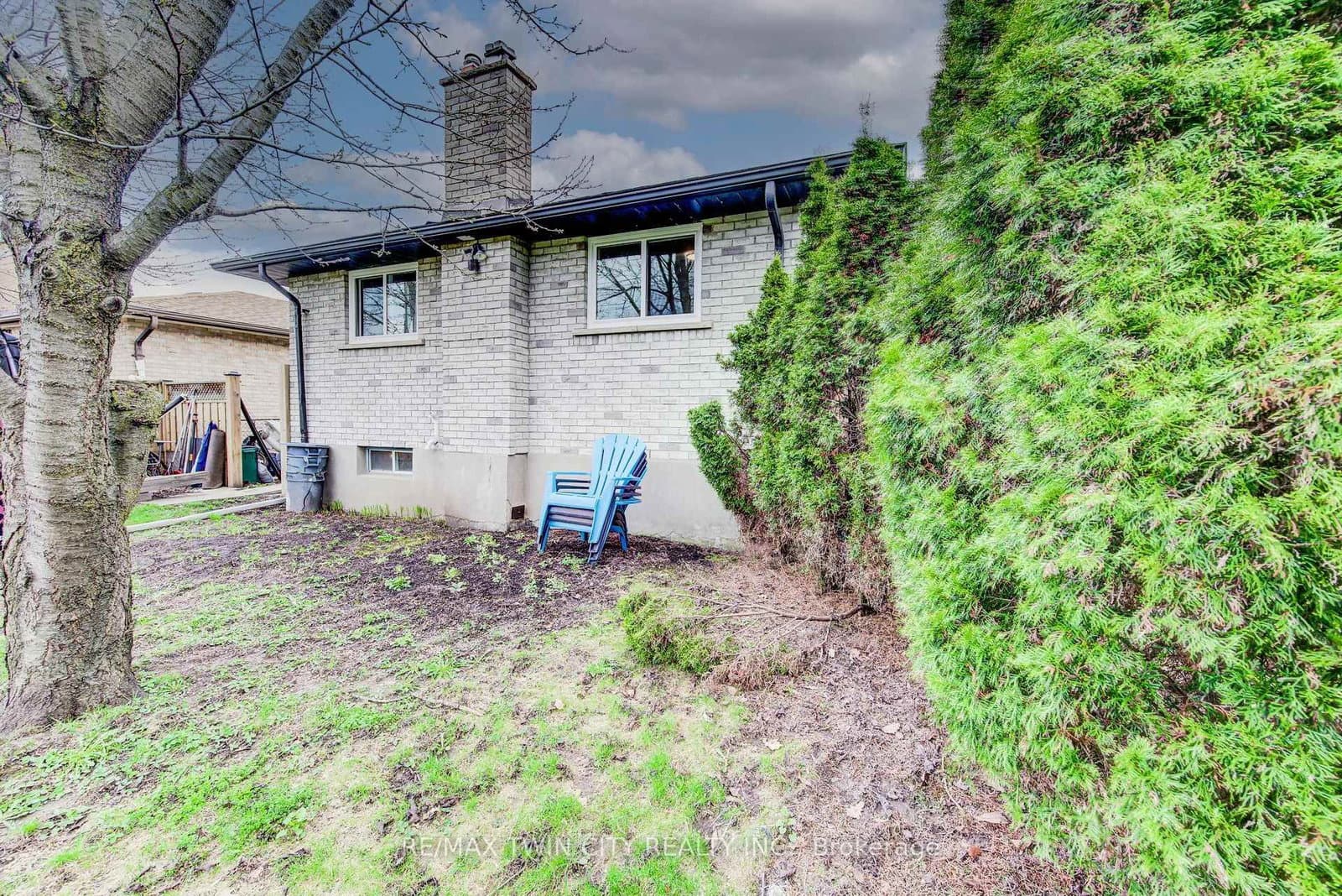 183 Dinison Crescent thumbnail 25