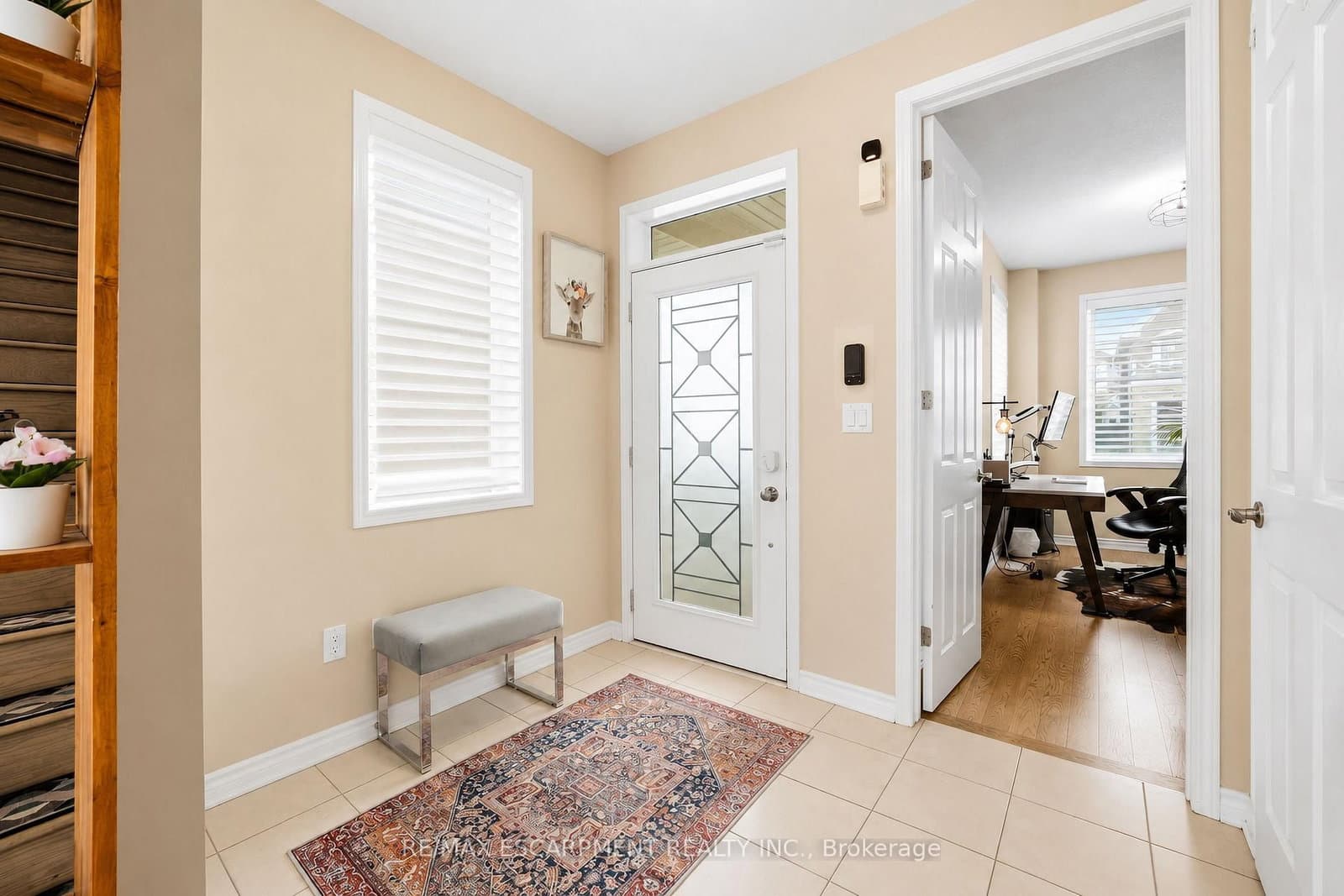 44 Stillwater Crescent thumbnail 2