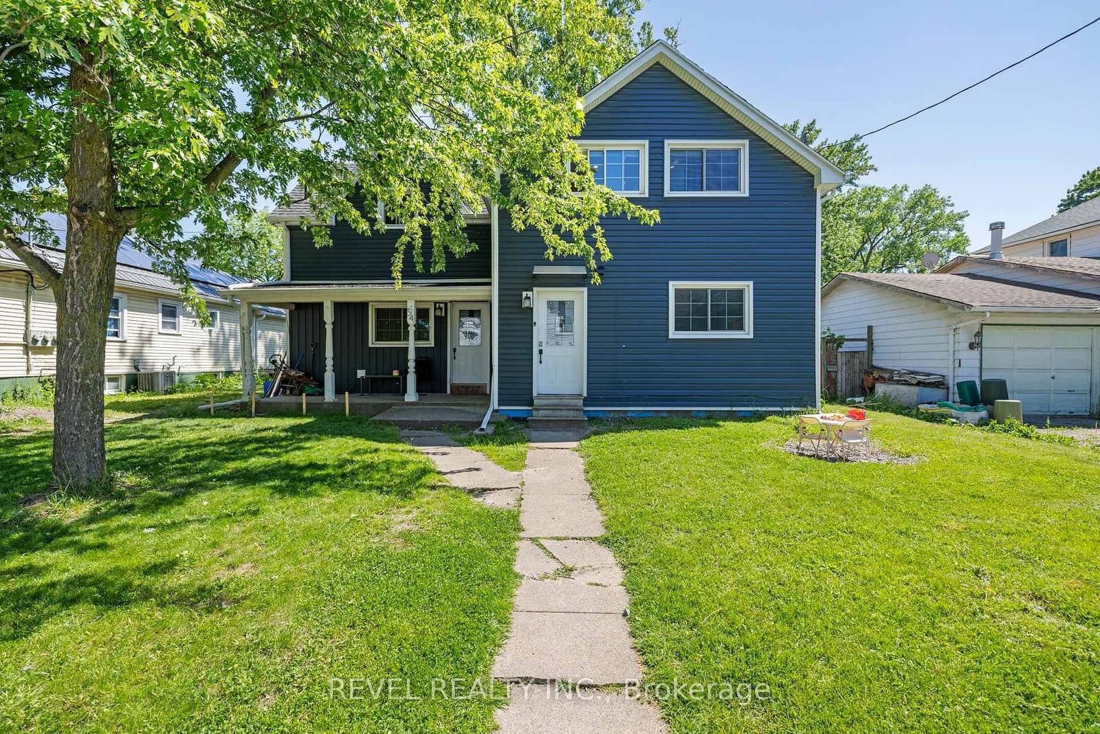 54 Chestnut Street E - Image 1
