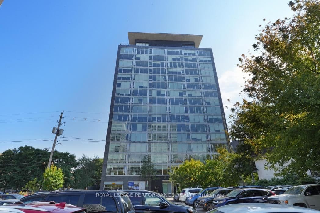 #702 - 300 Lisgar Street