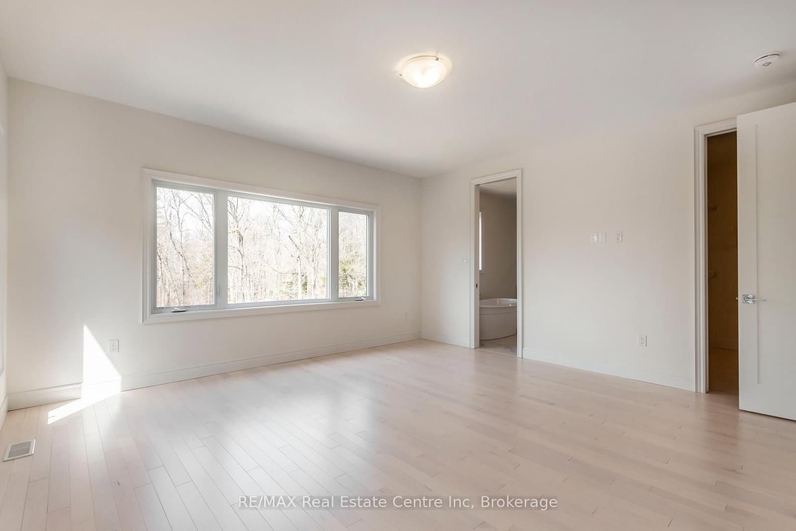 143 S Ambrous Crescent thumbnail 10
