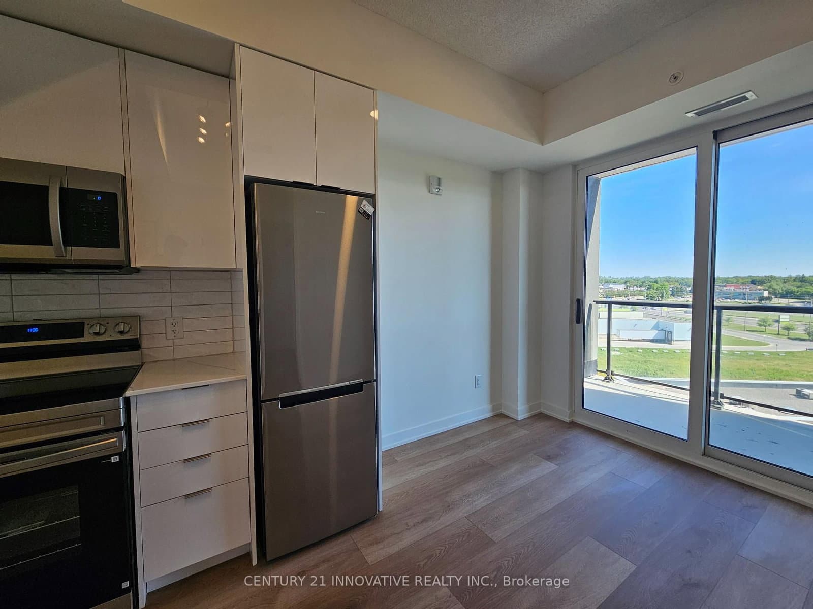 33 Erie Avenue, Unit 702 thumbnail 7