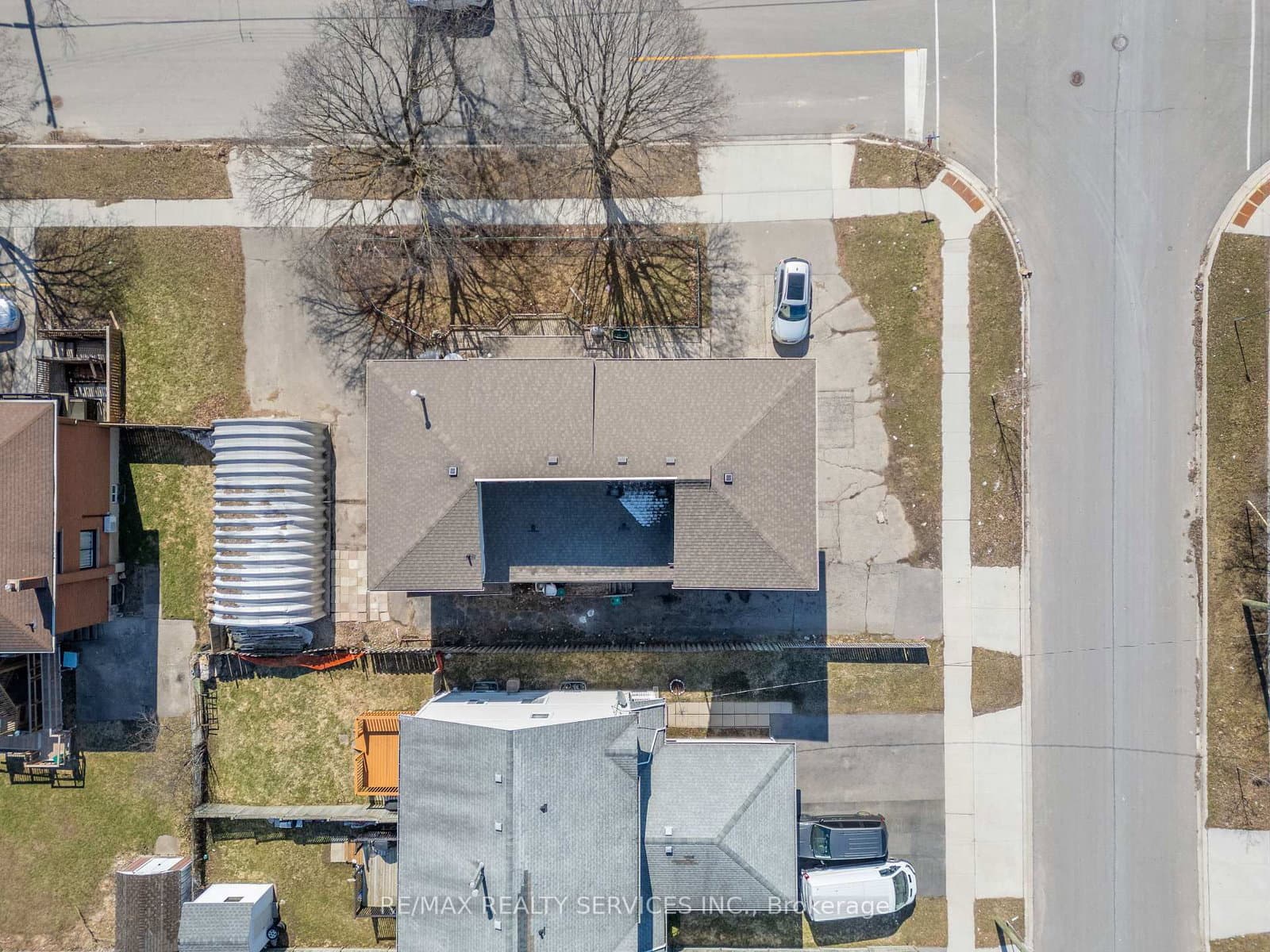 72 Florence Avenue thumbnail 27