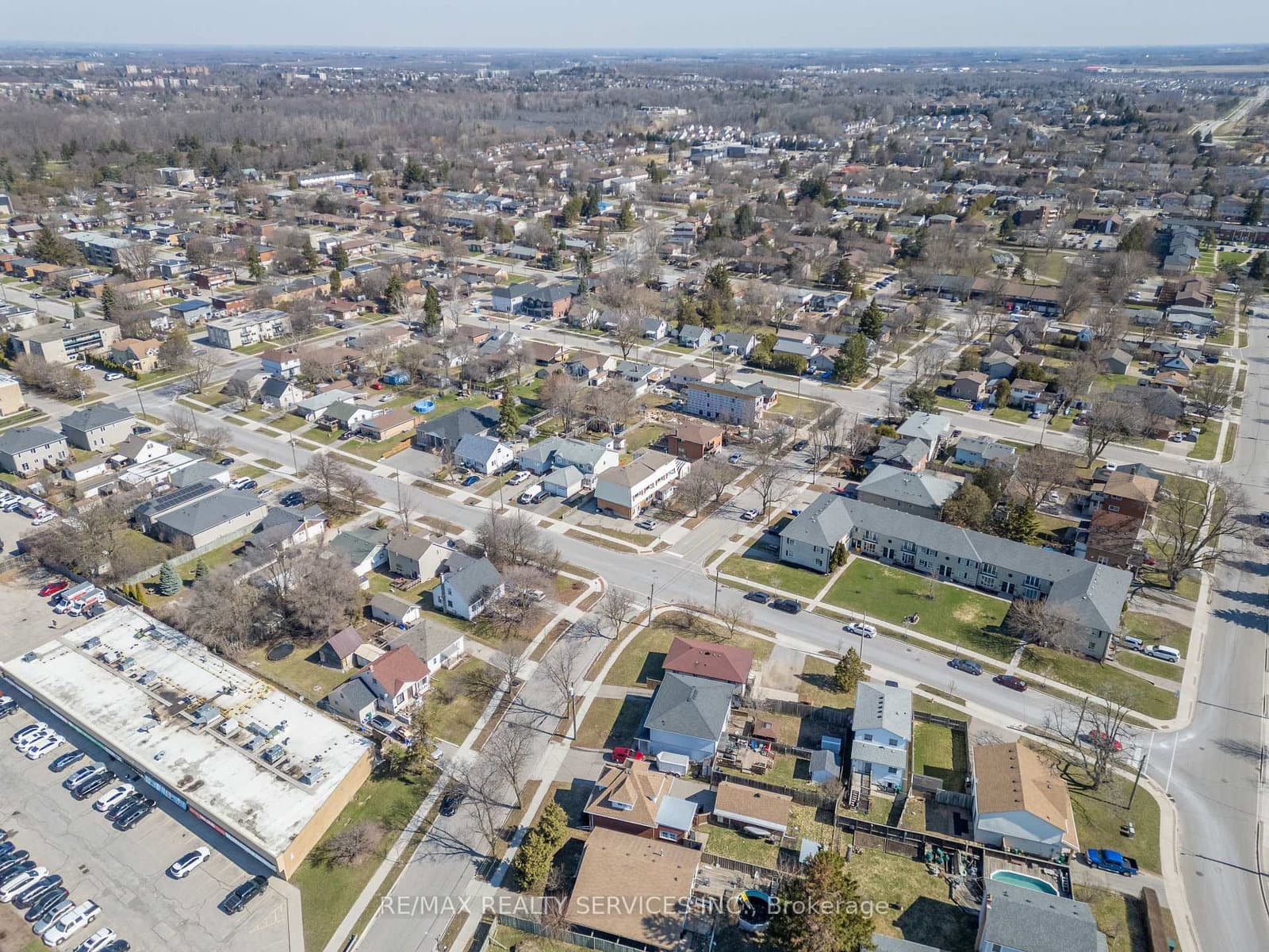 72 Florence Avenue thumbnail 35