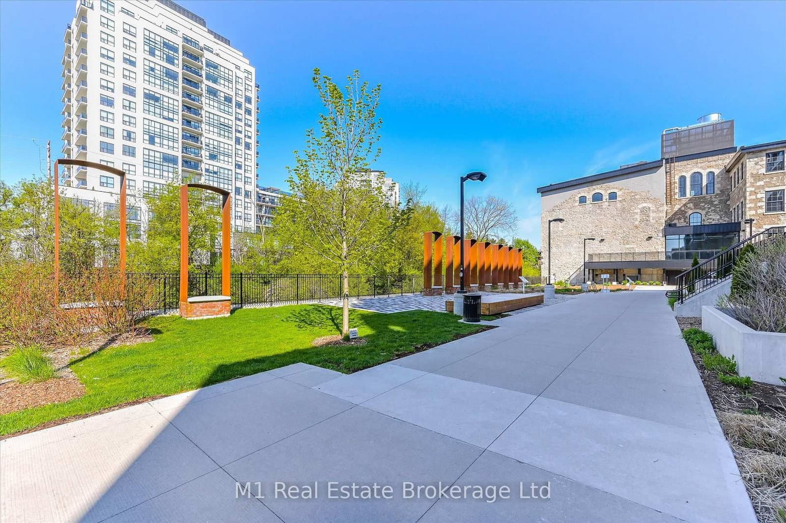 73 Arthur Street S, Unit 806 thumbnail 10