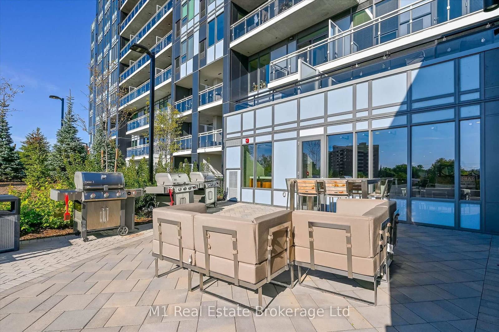 73 Arthur Street S, Unit 806 thumbnail 11
