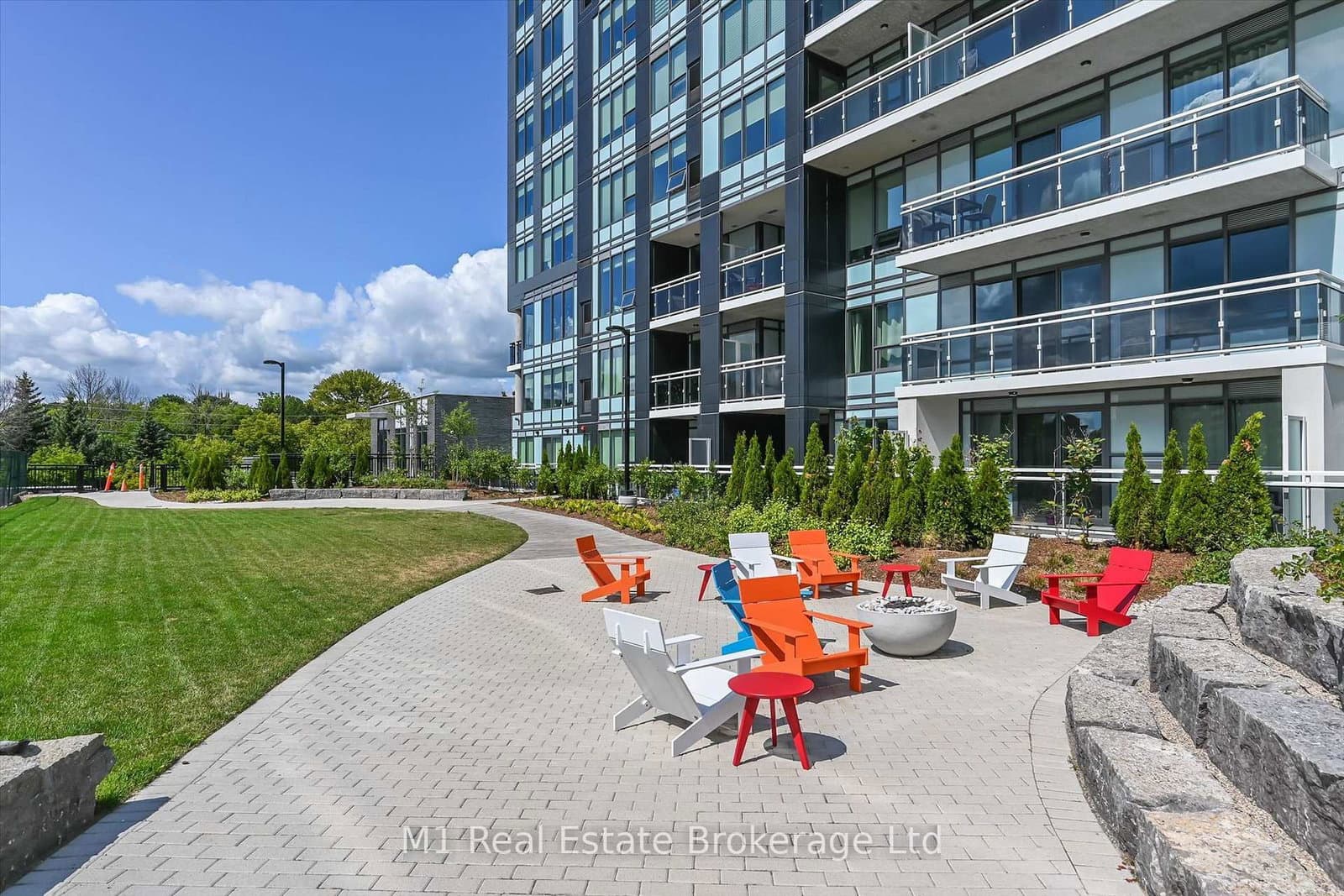 73 Arthur Street S, Unit 806 thumbnail 12
