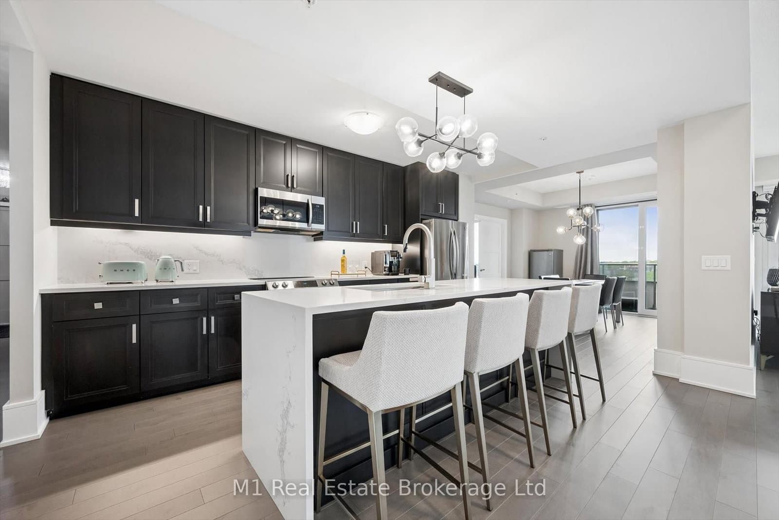 73 Arthur Street S, Unit 806 thumbnail 18