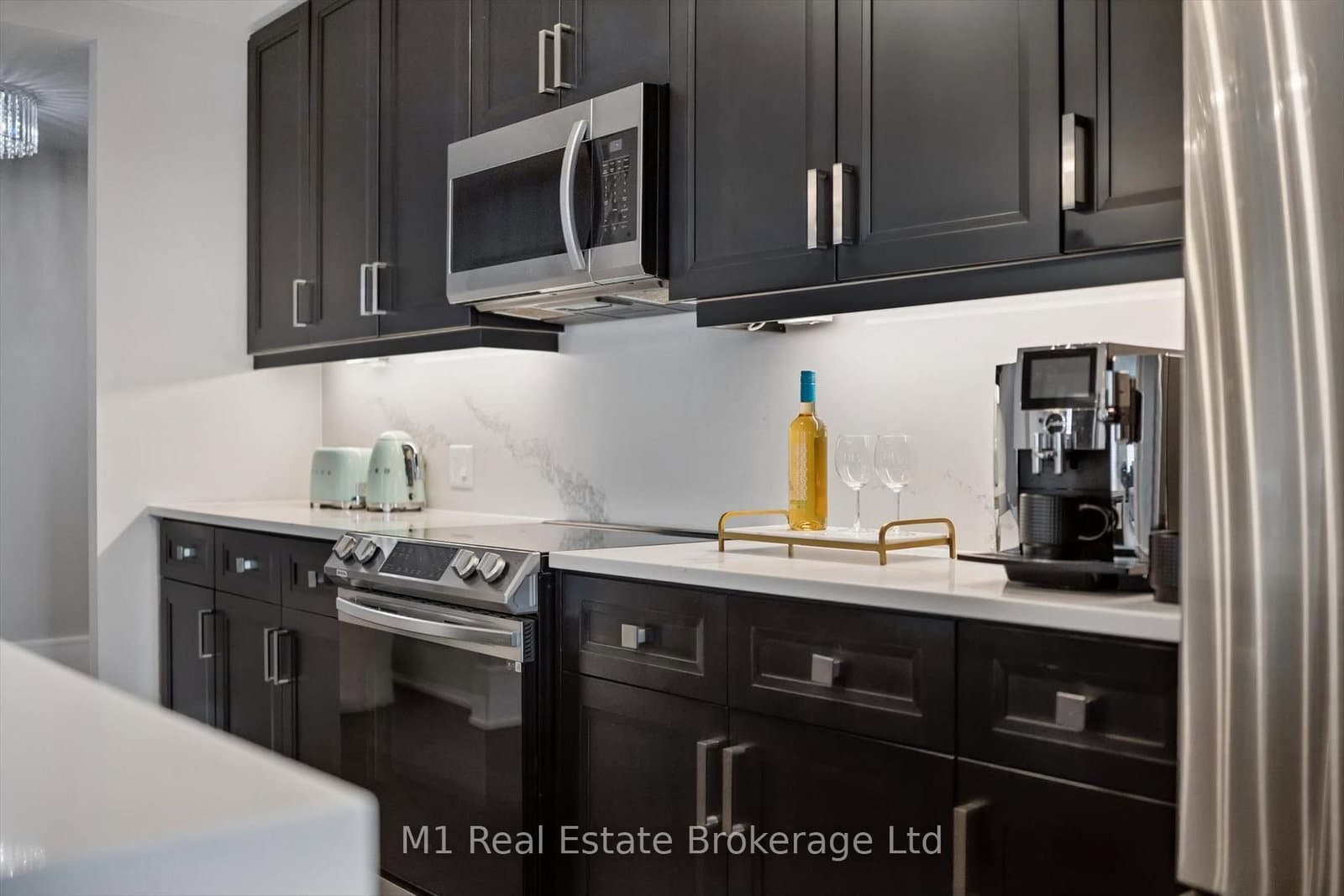 73 Arthur Street S, Unit 806 thumbnail 24