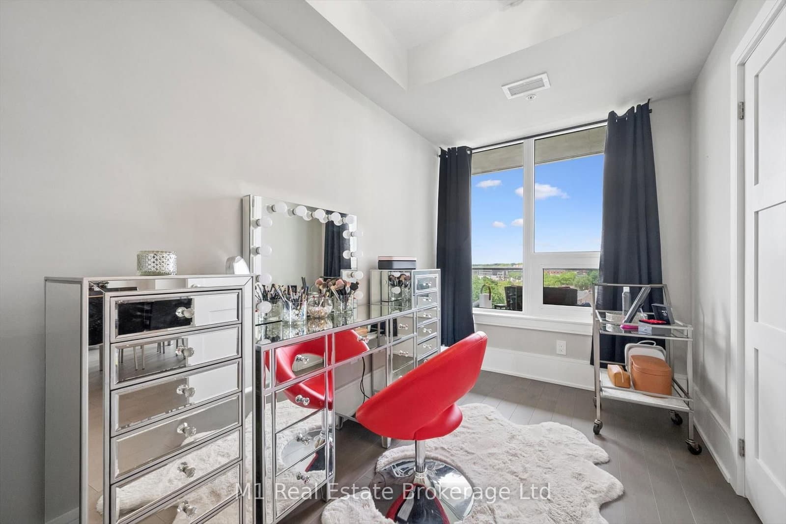 73 Arthur Street S, Unit 806 thumbnail 32