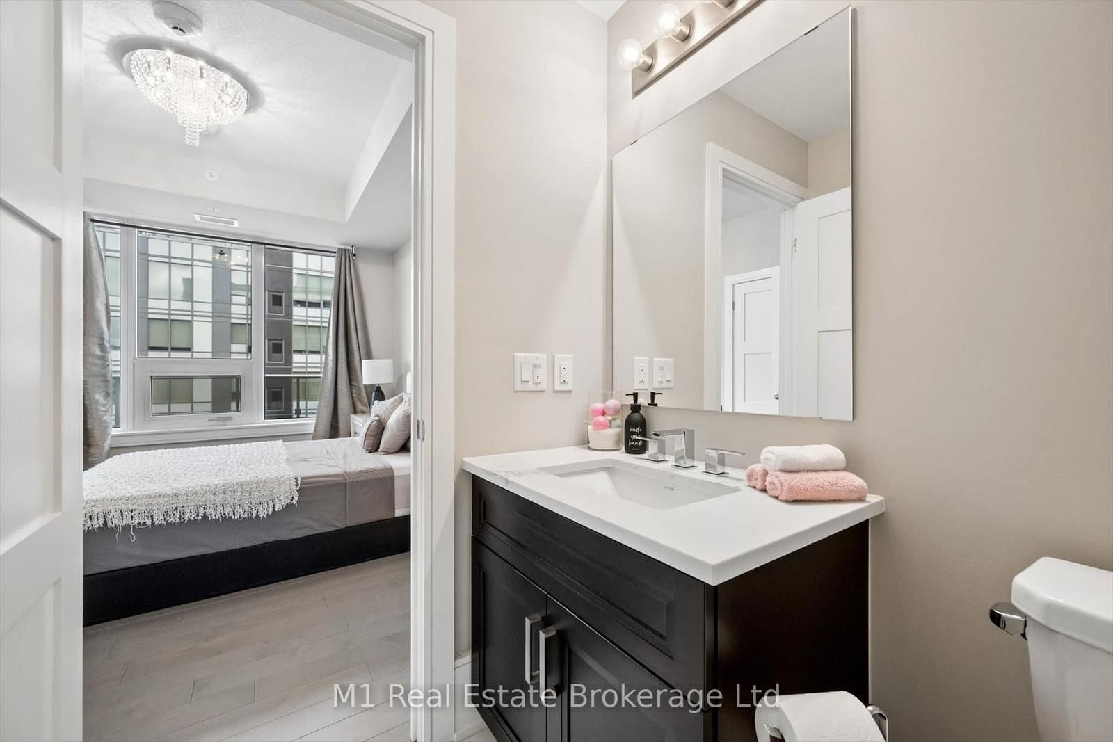 73 Arthur Street S, Unit 806 thumbnail 44