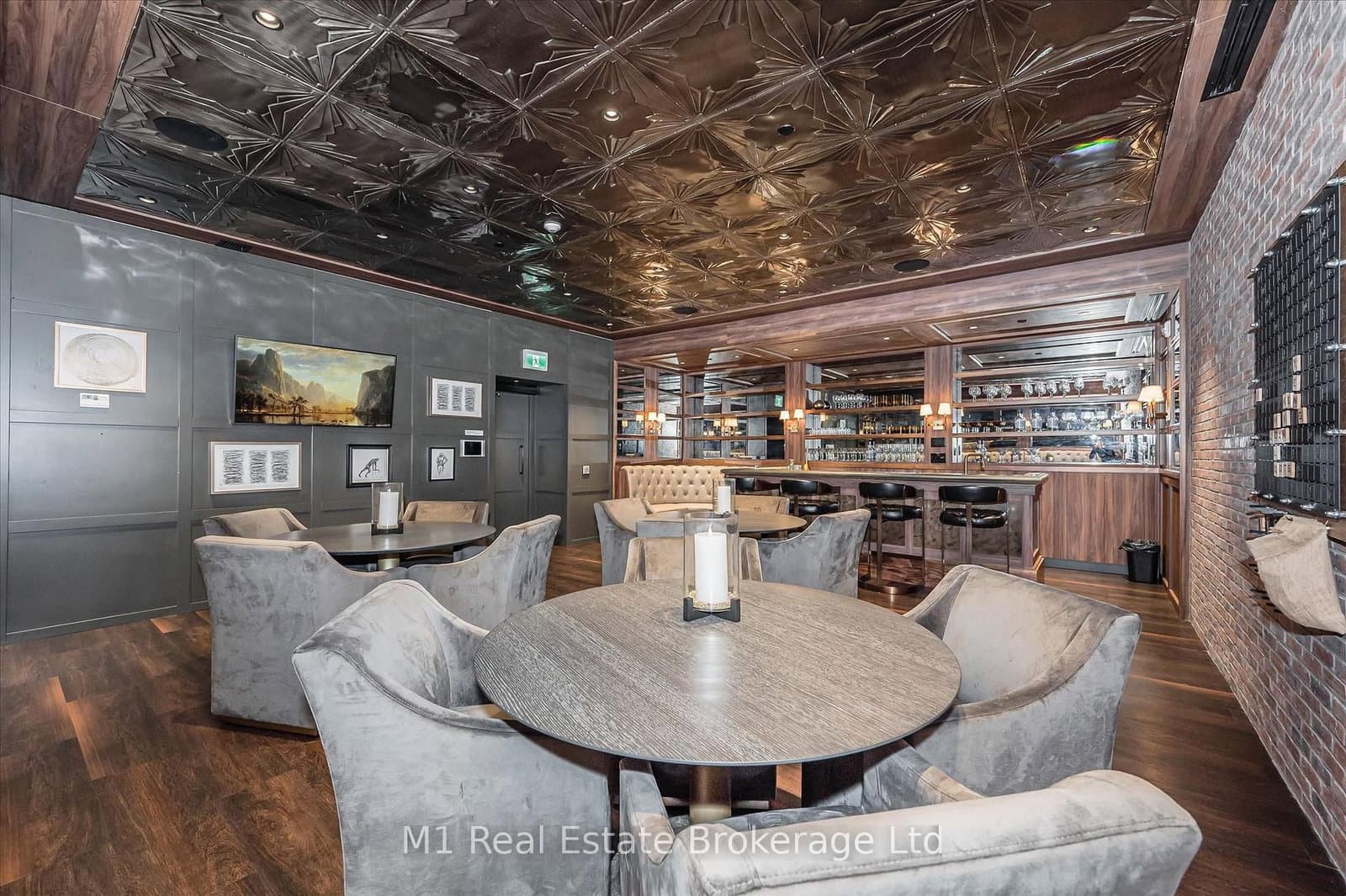 73 Arthur Street S, Unit 806 thumbnail 8