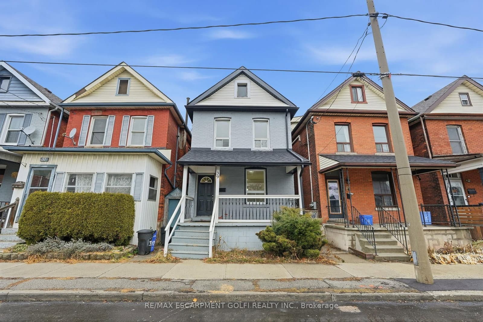 39 Burlington Street E thumbnail 2