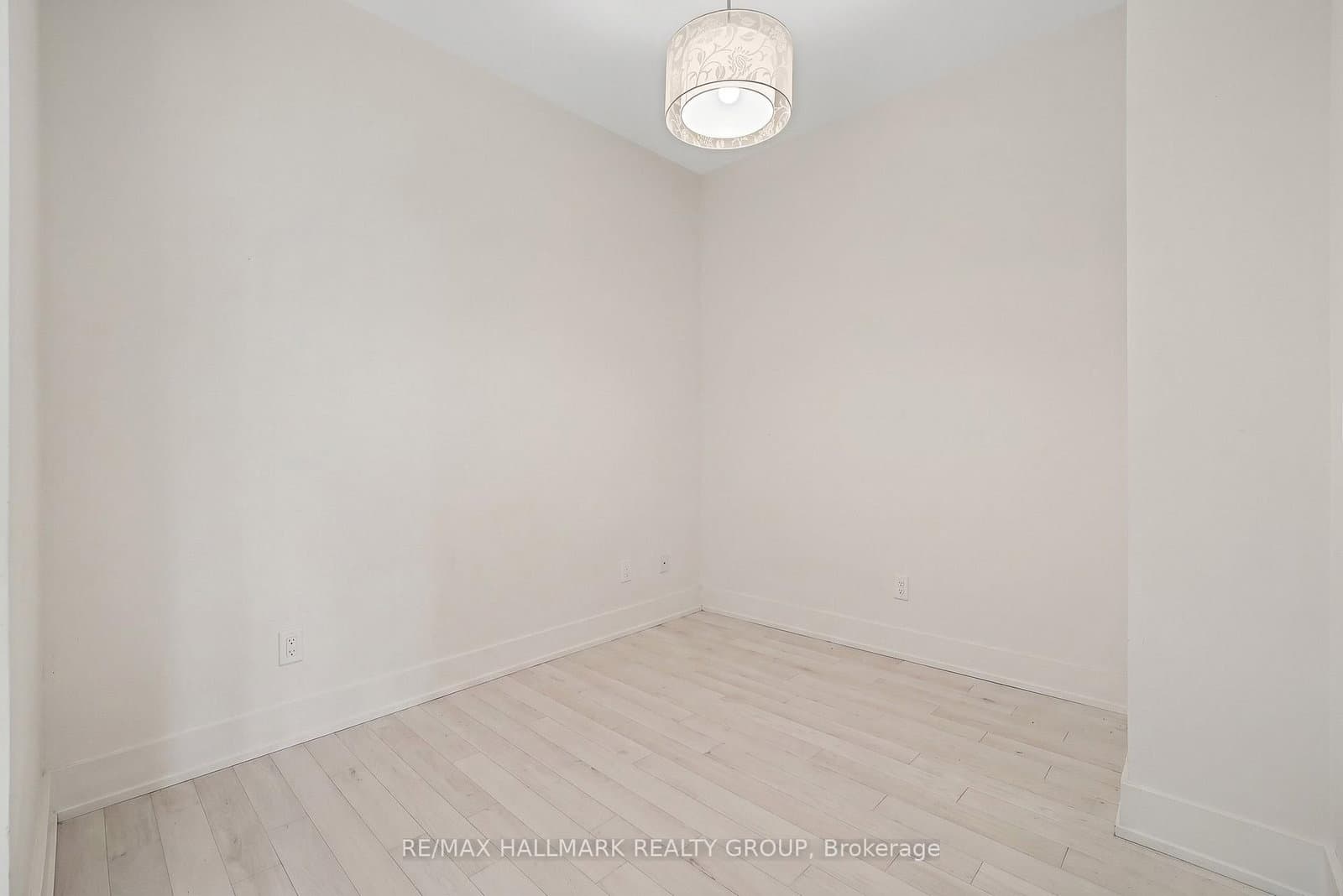 98 Richmond Road, Unit 504 thumbnail 6