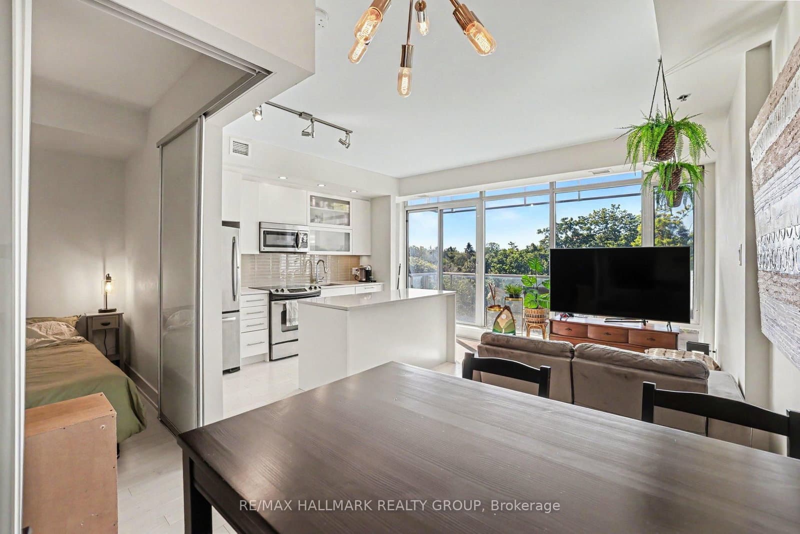 98 Richmond Road, Unit 504 thumbnail 9